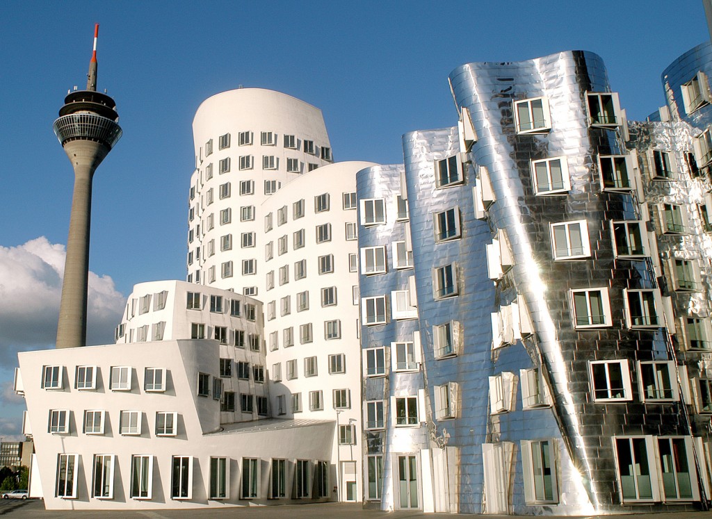 main gehry_turm